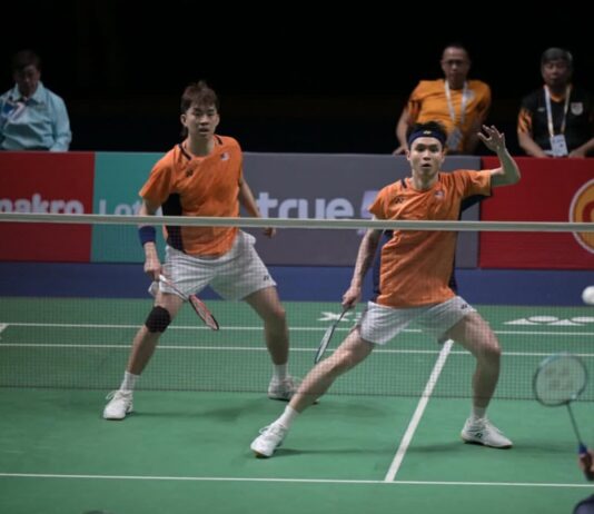Man Wei Chong and Soh Wooi Yik advance to the men’s doubles semifinals at the 2026 Korea Masters badminton tournament. (Photo: Bernama)