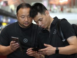 Chinese Badminton Association President Zhang Jun and Vice President Xia Xuanze, the organization’s top two officials, are both under investigation by Chinese authorities. (Photo: Xinhua)