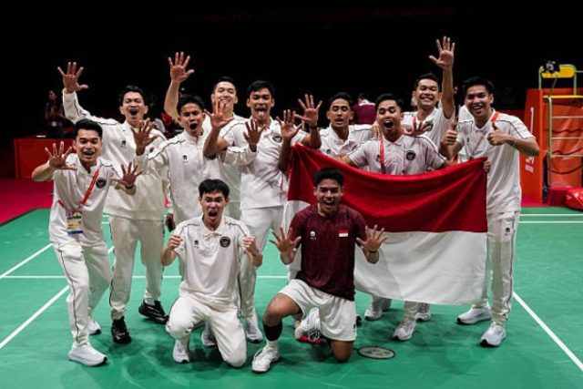 Indonesia came from 0-2 down to beat China 3-2 in the Asian Games 2026 badminton men's team final as 19-year-old Zaki Ubaidillah sealed gold. (Photo: AFP)