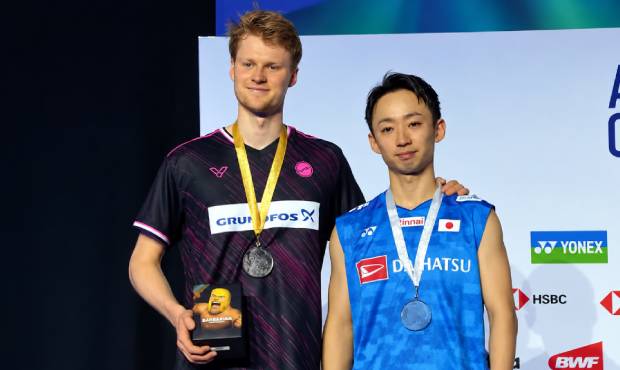 Denmark’s Anders Antonsen defeated Japan’s Yushi Tanaka 16-21, 21-16, 27-25 in an 86-minute thriller to win the men’s singles title at the 2026 Arctic Open. (Photo: BWF)