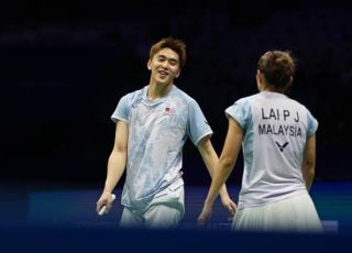 Malaysia’s Hoo Pang Ron and Lai Pei Jing reach the 2026 Denmark Open mixed doubles semifinals after defeating Japan’s Akira Koga and Natsu Saito 21-15, 24-22. (Photo: AFP)