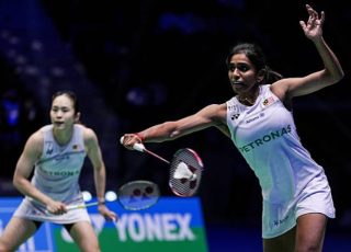 Malaysia's Pearly Tan and Thinaah Muralitharan advance to the 2026 French Open women's doubles final after defeating Japan's Rin Iwanaga and Kie Nakanishi 21-17, 22-20 in the semifinals. (Photo: AFP)