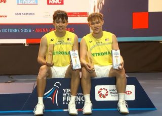 Malaysia's Man Wei Chong and Tee Kai Wun celebrate their 2026 French Open men's doubles championship after defeating compatriots Goh Sze Fei and Nur Izzuddin 13-21, 21-15, 21-7 in the final in Paris. (Photo: BWF)