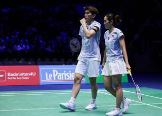 Malaysia's Hoo Pang Ron and Lai Pei Jing advance to the second round of the 2026 HYLO Open after defeating the Netherlands' Joep Strooper and Sterre Bang 21-13, 21-13. (Photo: AFP)